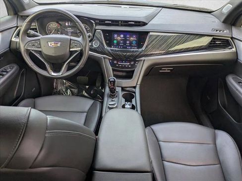 Used 2024 Cadillac XT6 Premium Luxury image 19