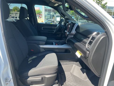 New 2026 RAM 2500 Big Horn AWD/4WD image 22