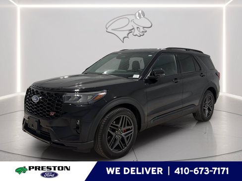 Used 2025 Ford Explorer ST AWD/4WD image 1