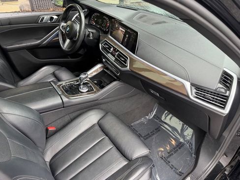 Used 2022 BMW X6 xDrive40i w/ Executive Package AWD/4WD image 33