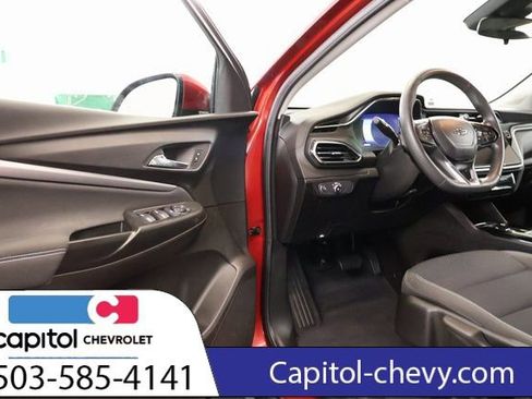 Used 2023 Chevrolet Bolt EUV LT w/ Driver Confidence Package image 10