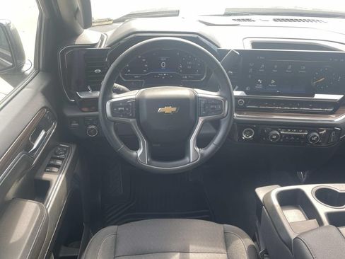 Certified 2023 Chevrolet Silverado 1500 LT AWD/4WD image 10