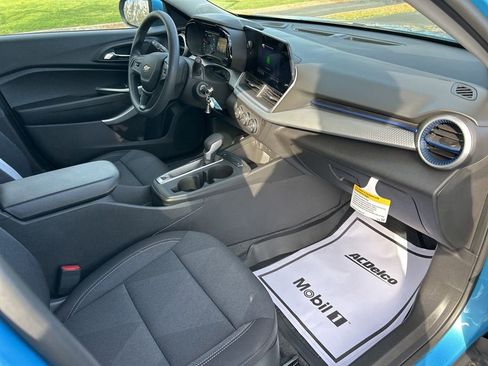 New 2026 Chevrolet Trax LS w/ LS Convenience Package image 26