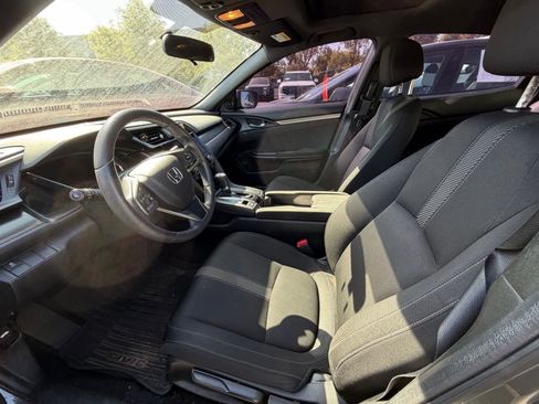 Used 2018 Honda Civic EX image 6