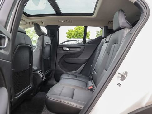 Certified 2026 Volvo XC40 B5 Plus AWD/4WD image 40