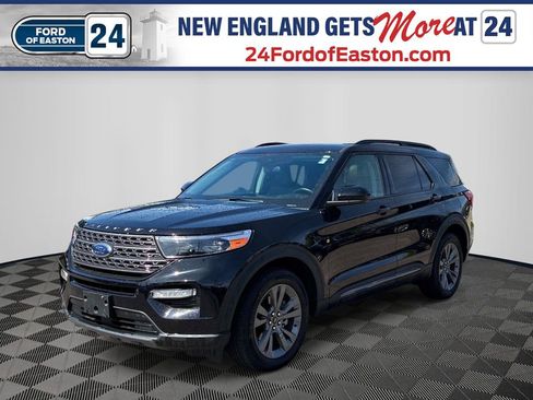 Used 2023 Ford Explorer XLT w/ Equipment Group 202A AWD/4WD image 1
