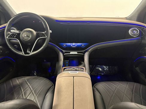 Certified 2023 Mercedes-Benz EQS 580 4MATIC SUV w/ Pinnacle Trim Package image 27