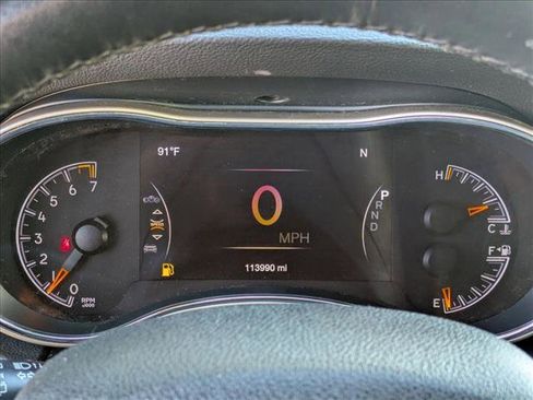 Used 2017 Jeep Grand Cherokee Laredo w/ Quick Order Package 23E image 11