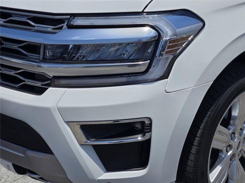 Used 2023 Ford Expedition Max Platinum AWD/4WD image 17