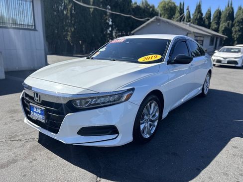Used 2019 Honda Accord LX image 3
