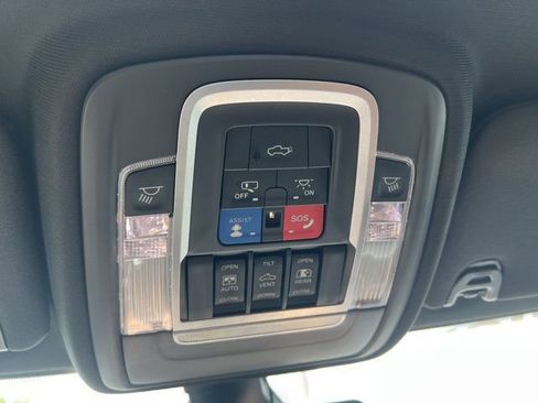 Used 2021 RAM 2500 Limited AWD/4WD image 33