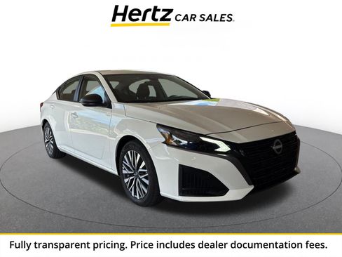 Used 2026 Nissan Altima 2.5 SV FWD image 1