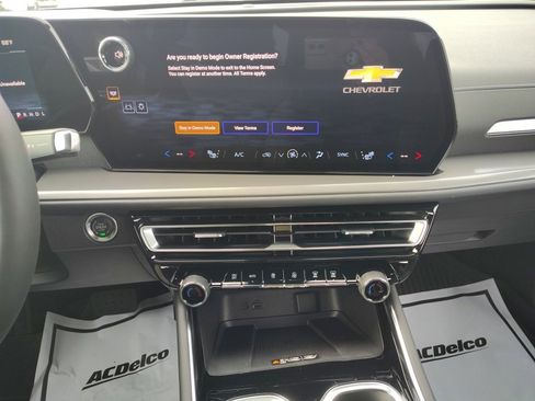 New 2026 Chevrolet Traverse LT w/ LPO, Floor Liner Package image 14