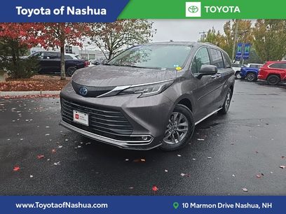 Used 2022 Toyota Sienna XLE