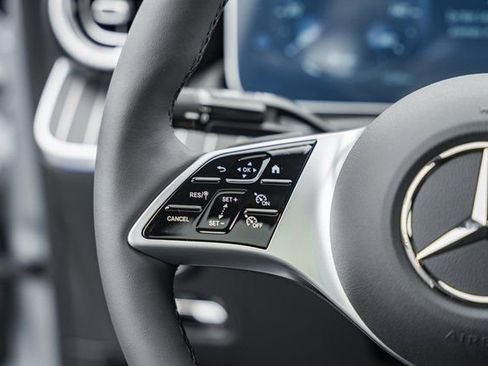 New 2025 Mercedes-Benz C 300 4MATIC Sedan image 28