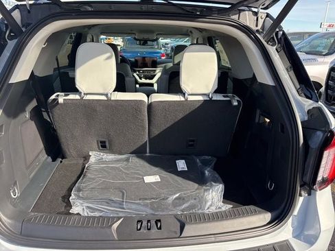 New 2026 Ford Explorer Platinum w/ LUX Leather Package image 11