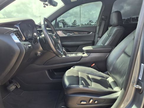 Used 2020 Cadillac XT6 Premium Luxury image 12