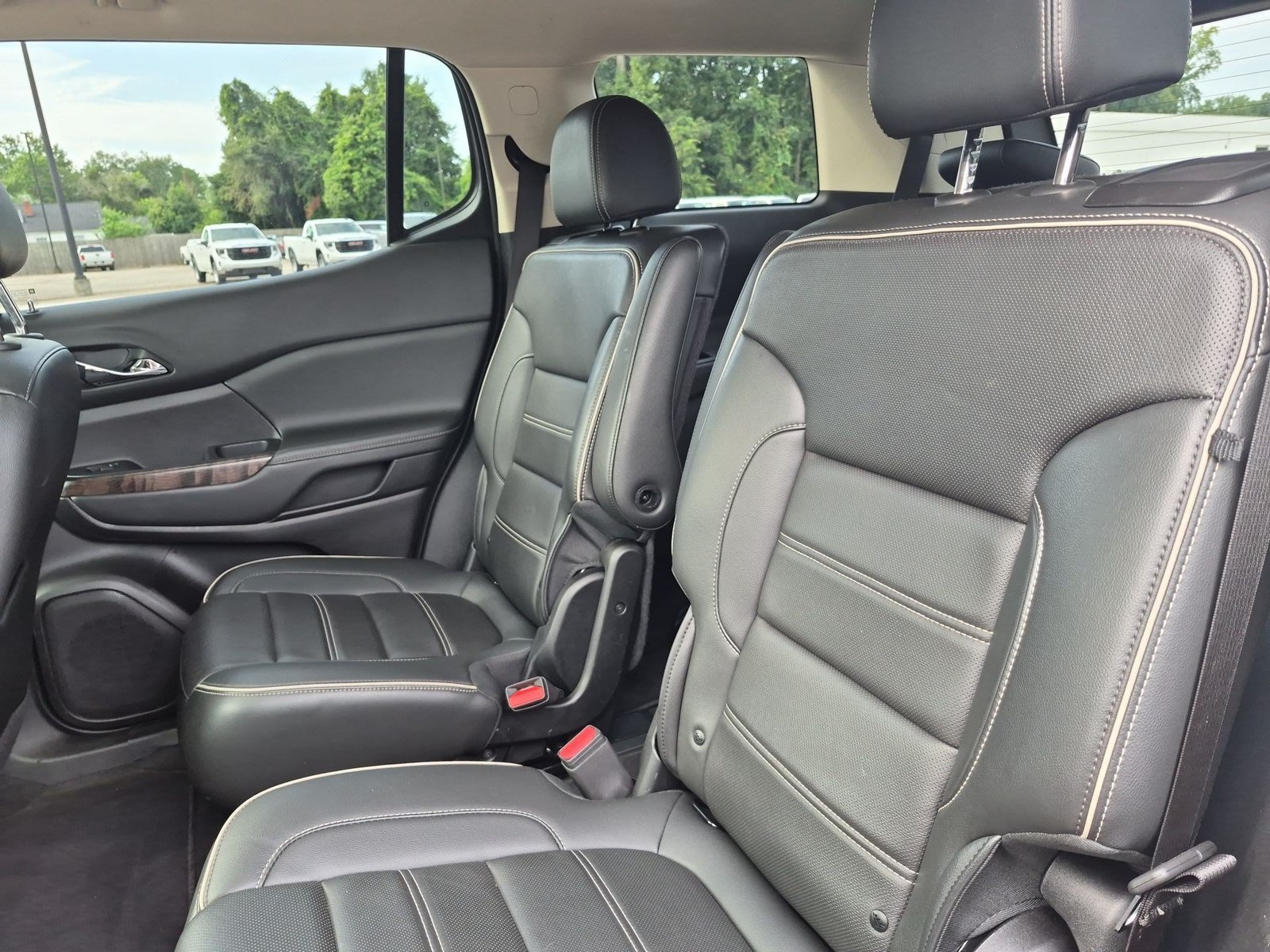 Certified 2023 GMC Acadia Denali w/ Denali Ultimate Package FWD image 26