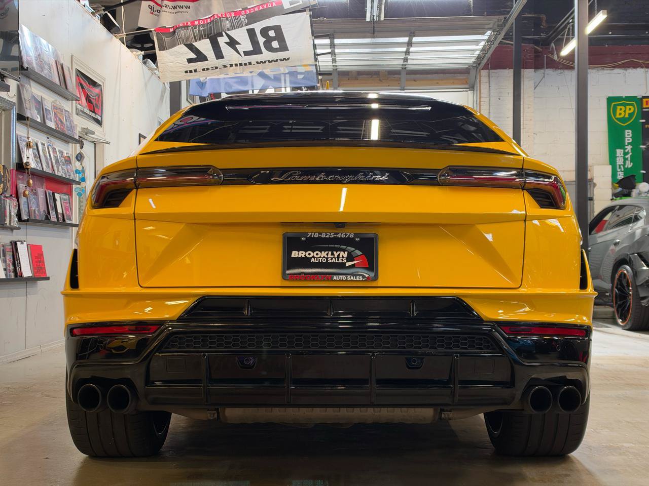 Used 2024 Lamborghini Urus S AWD/4WD image 8