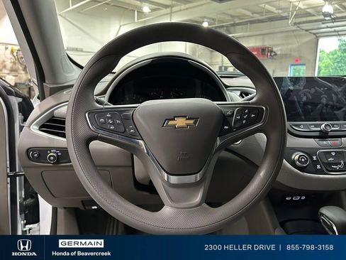 Used 2024 Chevrolet Malibu LS FWD image 16
