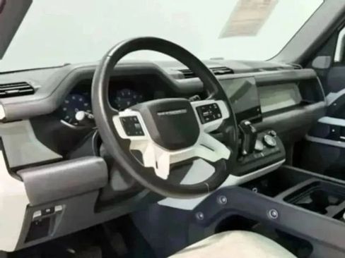 Used 2024 Land Rover Defender 130 S AWD/4WD image 39