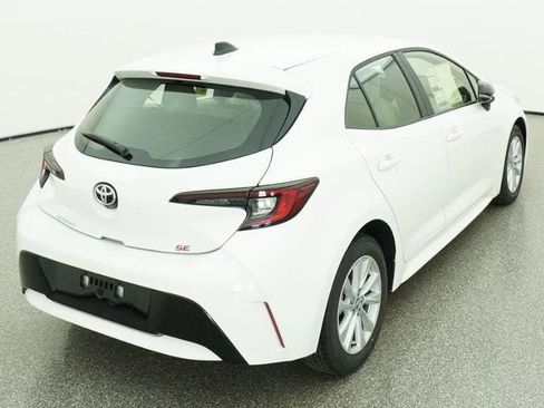 New 2026 Toyota Corolla SE image 8