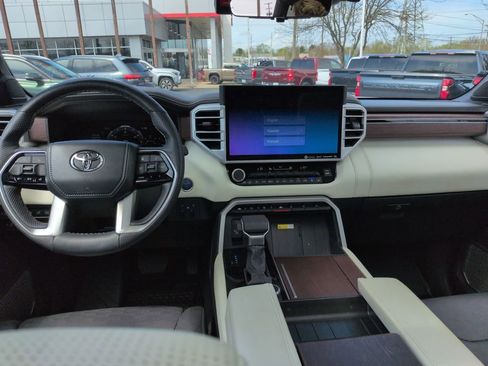 Used 2024 Toyota Sequoia Capstone AWD/4WD image 12