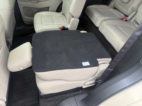 Used 2018 Ford Explorer Limited w/ Ford Safe & Smart Package AWD/4WD image 38