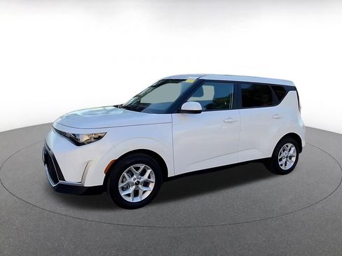 Used 2025 Kia Soul LX w/ LX Technology Package image 7