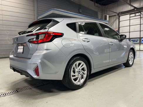 Used 2025 Subaru Impreza 2.0i image 10