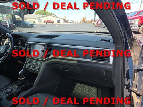 Used 2020 Volkswagen Atlas Cross Sport SE AWD/4WD image 15