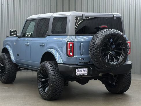Used 2024 Ford Bronco Outer Banks AWD/4WD image 3