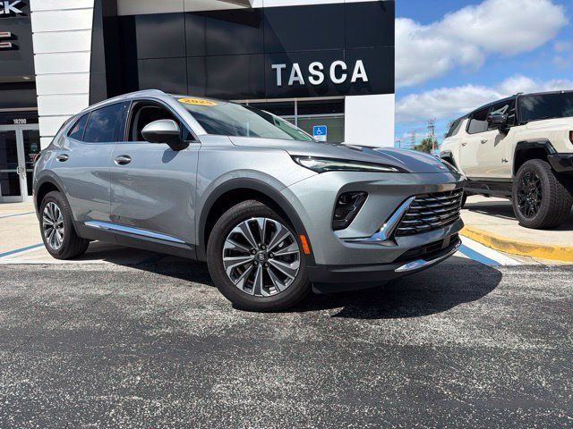 Used 2025 Buick Envision Preferred AWD/4WD image 1
