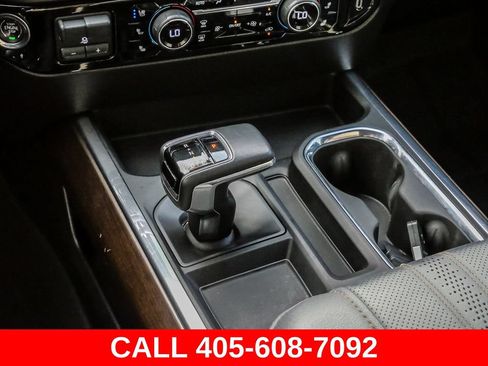 Used 2024 Chevrolet Silverado 1500 High Country w/ High Country Premium Package AWD/4WD image 35
