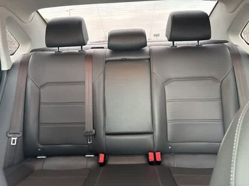 Used 2022 Volkswagen Passat 2.0T SE image 20