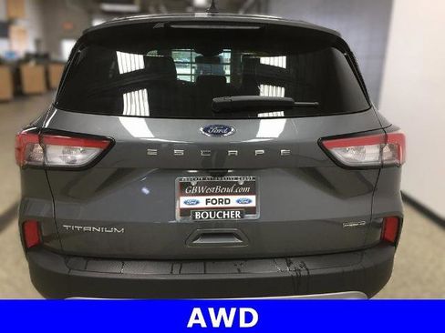 Certified 2022 Ford Escape Titanium image 5