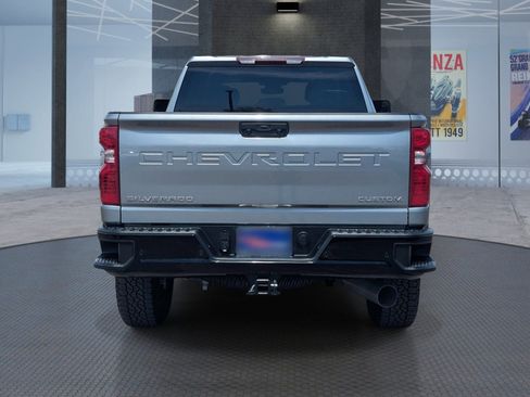 Used 2025 Chevrolet Silverado 2500 Custom w/ Custom Value Package image 5