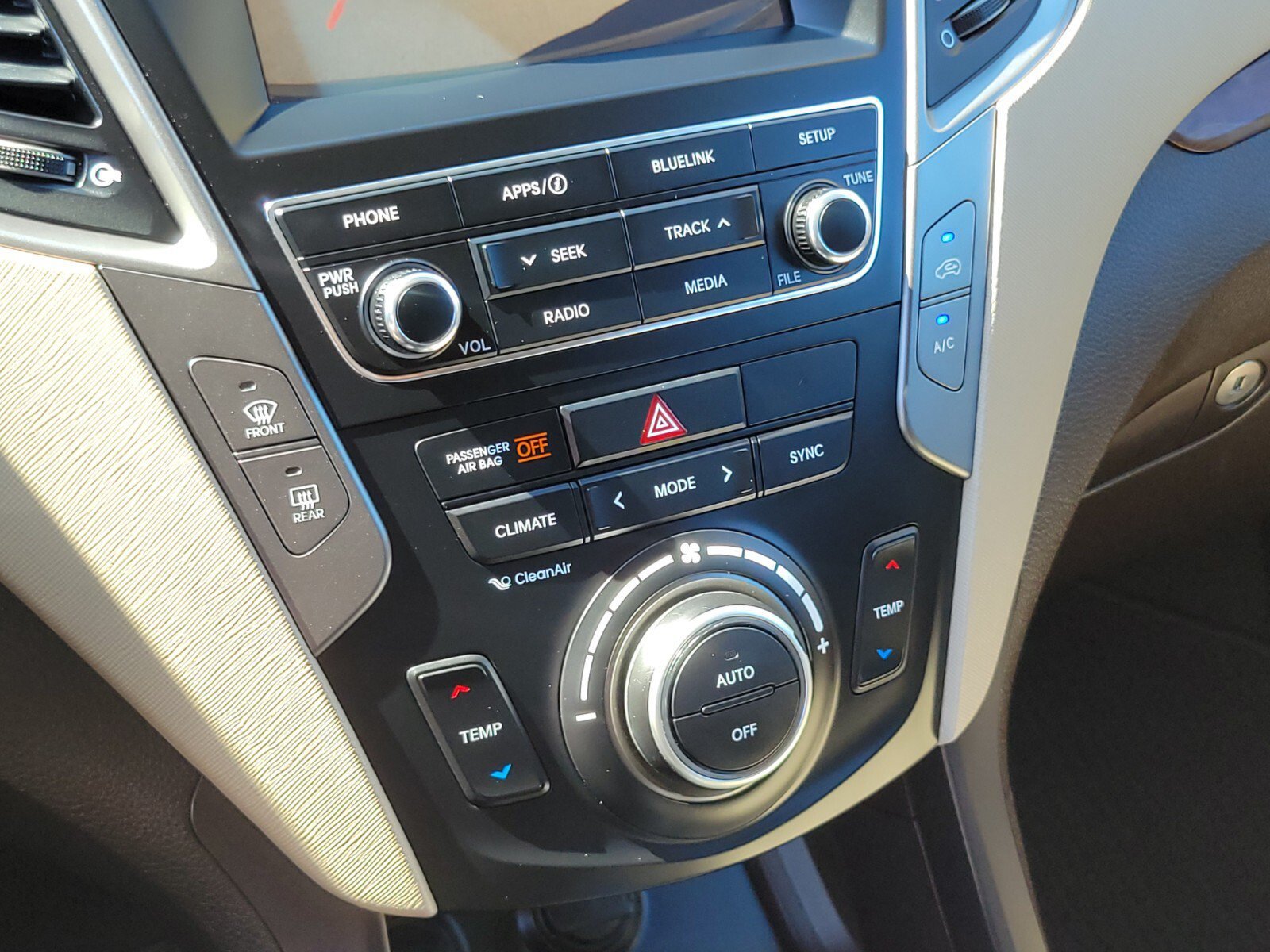 Used 2018 Hyundai Santa Fe Sport AWD/4WD image 24