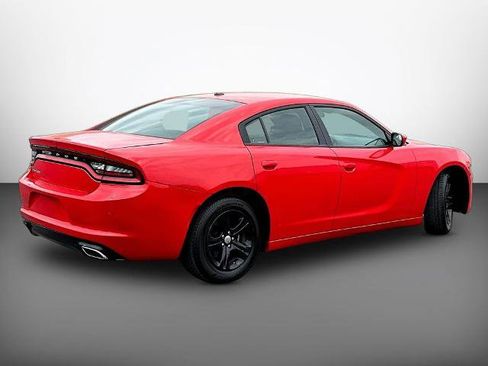 Used 2022 Dodge Charger SXT RWD image 6
