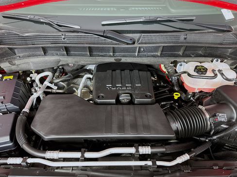 Used 2025 GMC Sierra 1500 Elevation image 32