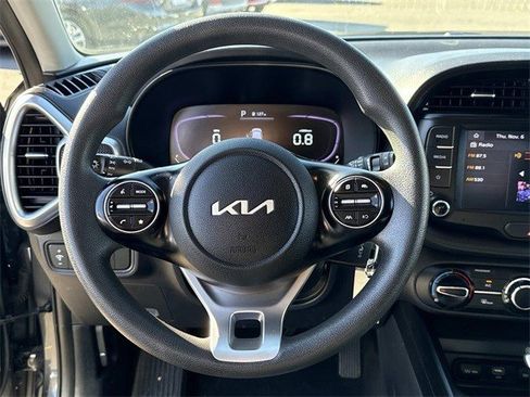 Certified 2023 Kia Soul LX w/ LX Technology Package image 18