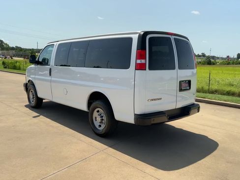 Used 2023 Chevrolet Express 3500 LS image 6