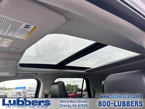 Used 2025 Ford Expedition Platinum AWD/4WD image 21