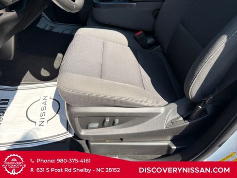 Used 2018 Chevrolet Silverado 1500 LT w/ All Star Edition AWD/4WD image 12