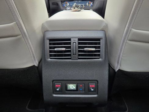 Used 2025 Mitsubishi Outlander SEL FWD image 45