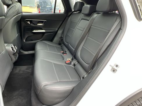 Certified 2025 Mercedes-Benz GLC 300 4MATIC image 28