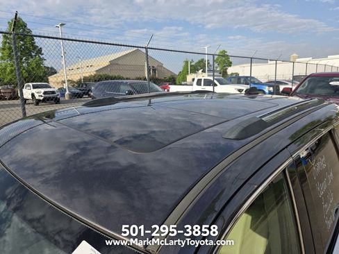 Used 2020 Jeep Grand Cherokee Limited w/ Luxury Group II RWD image 3