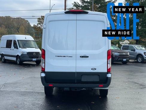 New 2026 Ford Transit 250 148 Medium Roof w/ Load Area Protection Package image 5