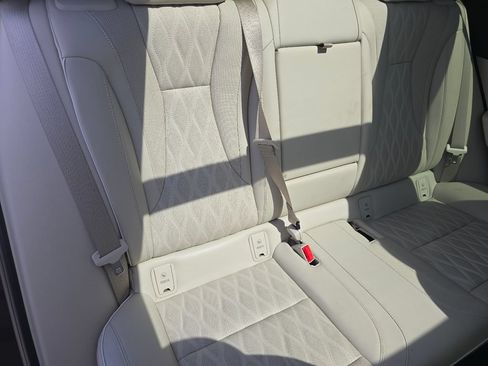 Used 2023 Buick Envision Avenir FWD image 21