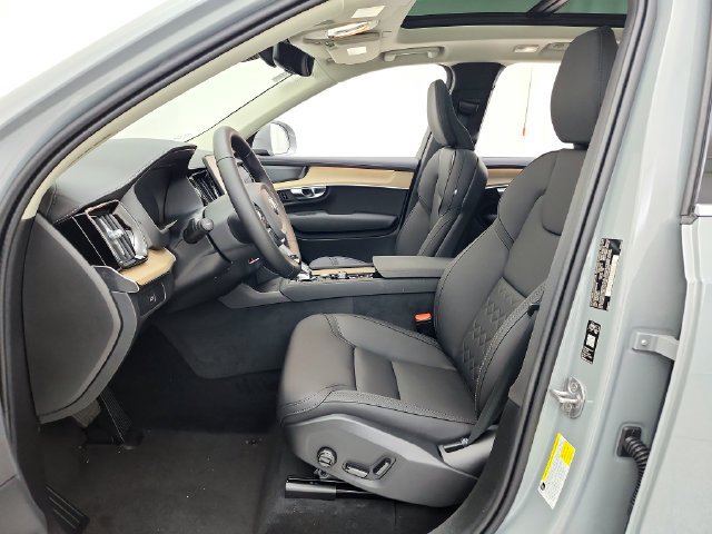 New 2027 Volvo XC90 B5 Plus AWD/4WD image 21